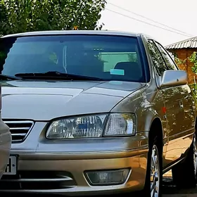 Toyota Camry 2000