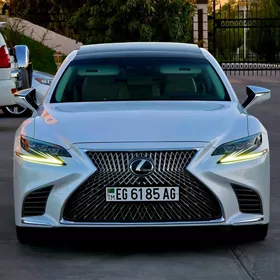 Lexus LS 500 2019