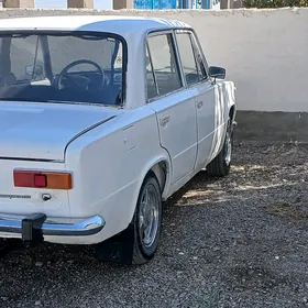 Lada 2104 1982