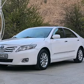 Toyota Camry 2010