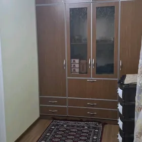 9мкр 4ком 1этаж
