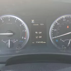 Toyota Highlander 2019