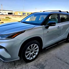 Toyota Highlander 2024