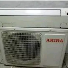Kansaner Akira 13 lik
