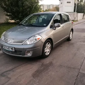 Nissan Versa 2010