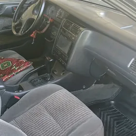 Toyota Corona 1995