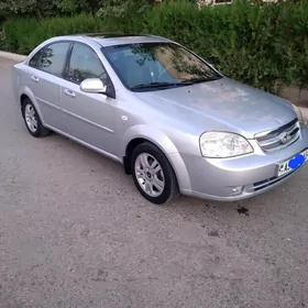 Daewoo Lacetti 2012