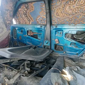 LADA 99 MORDASY