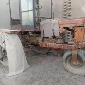 MTZ T-28 1990