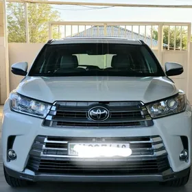 Toyota Highlander 2019