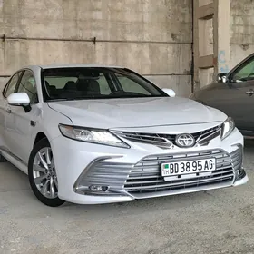 Toyota Camry 2020