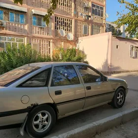 Opel Vectra 1992