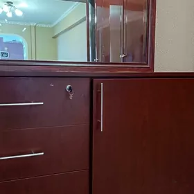 AÝNA KOMOD