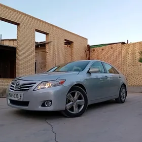 Toyota Camry 2011