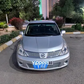 Nissan Versa 2011