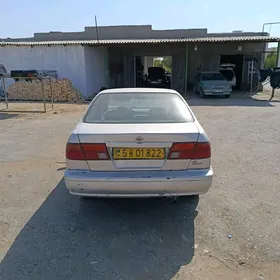 Nissan Sunny 1997