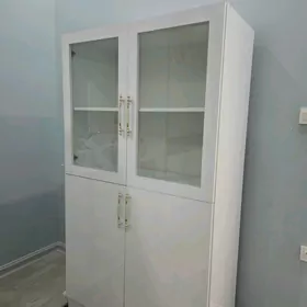 şkaf