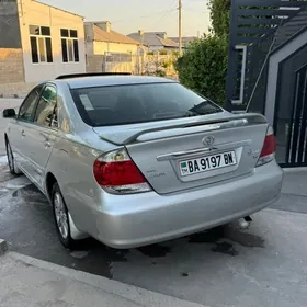 Toyota Camry 2005