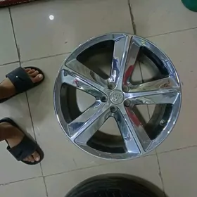 carolla 18lik diska 4si bile