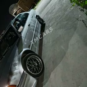 BMW 525 1993