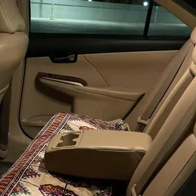 Toyota Camry 2014