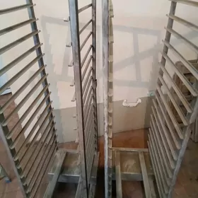 2тележки нерж,на колёсах