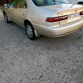 Toyota Camry 1999