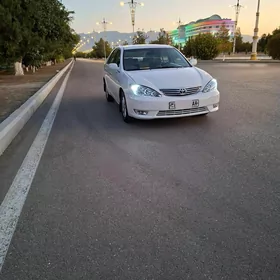 Toyota Camry 2004