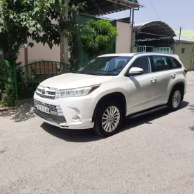 Toyota Highlander 2018