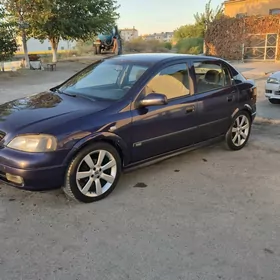 Opel Astra 2000