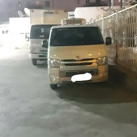 Toyota Hiace 2020