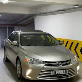 Toyota Camry 2016