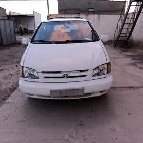 Toyota Sienna 2000
