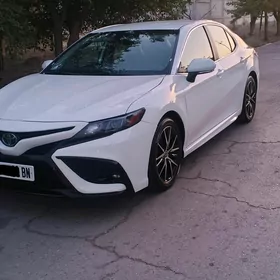 Toyota Camry 2022