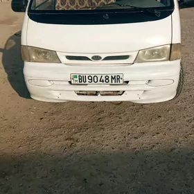 Toyota Hiace 2000