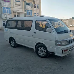 Toyota Hiace 1995