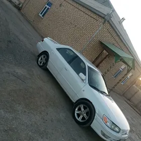 Toyota Camry 2000