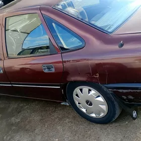 Opel Vectra 1990