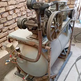 KOMPRESSOR