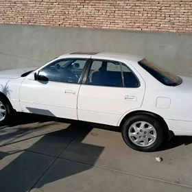 Toyota Camry 1995