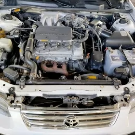 Toyota Camry 1999