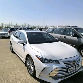 Toyota Avalon 2019