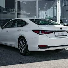 Lexus ES 2025