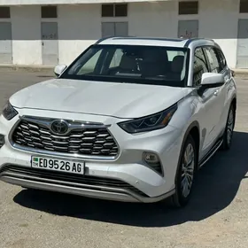 Toyota Highlander 2020