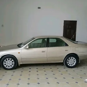 Toyota Camry 1999