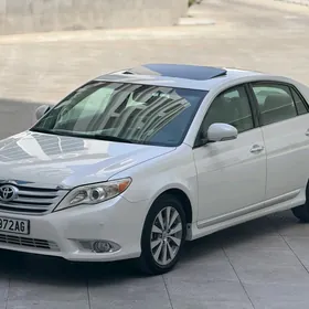 Toyota Avalon 2011
