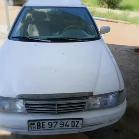 Nissan Sunny 1998