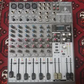 behringer