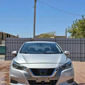 Nissan Versa 2020