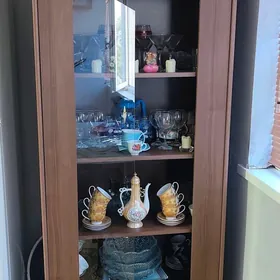 Posuda goyulýan mebel